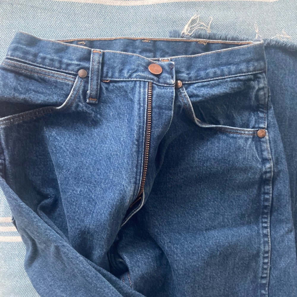 Womens’s cowboy cut wranglers sz 5